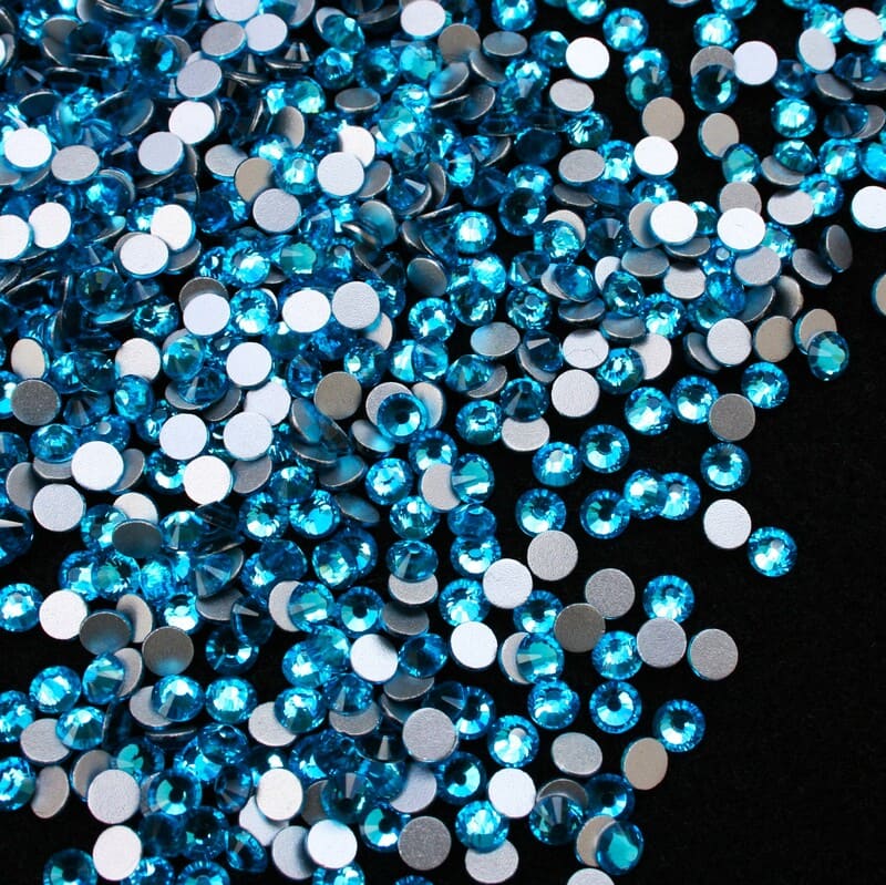 Aquamarine színű ragasztható kristálykő