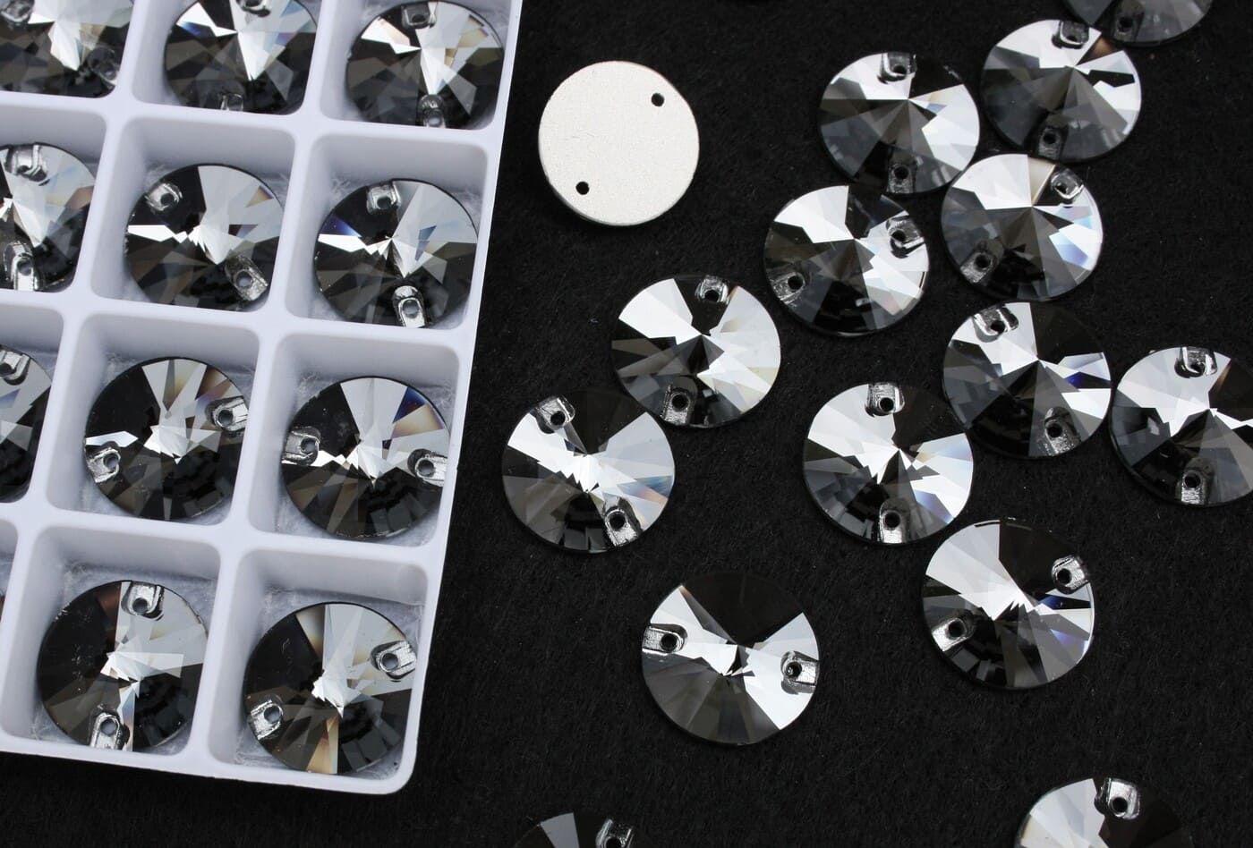 Black Diamond színű kör alakú kristály - Kristály Kuckó Black Diamond színű kör alakú kristály