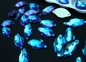 Blue Zircon Dream színű levél alakú kristály