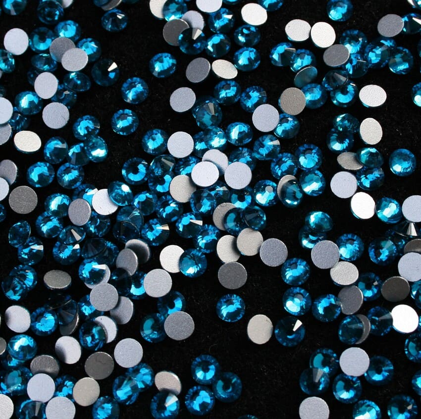 Blue Zircon színű ragasztható kristálykő