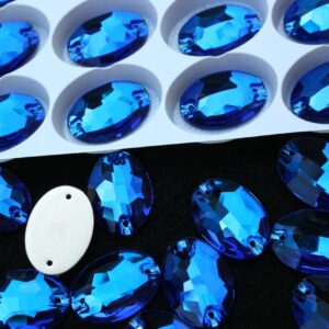 Capri Blue színű ovális alakú kristály