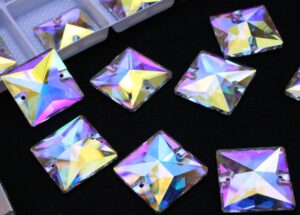 Crystal AB színű négyzet alakú kristály