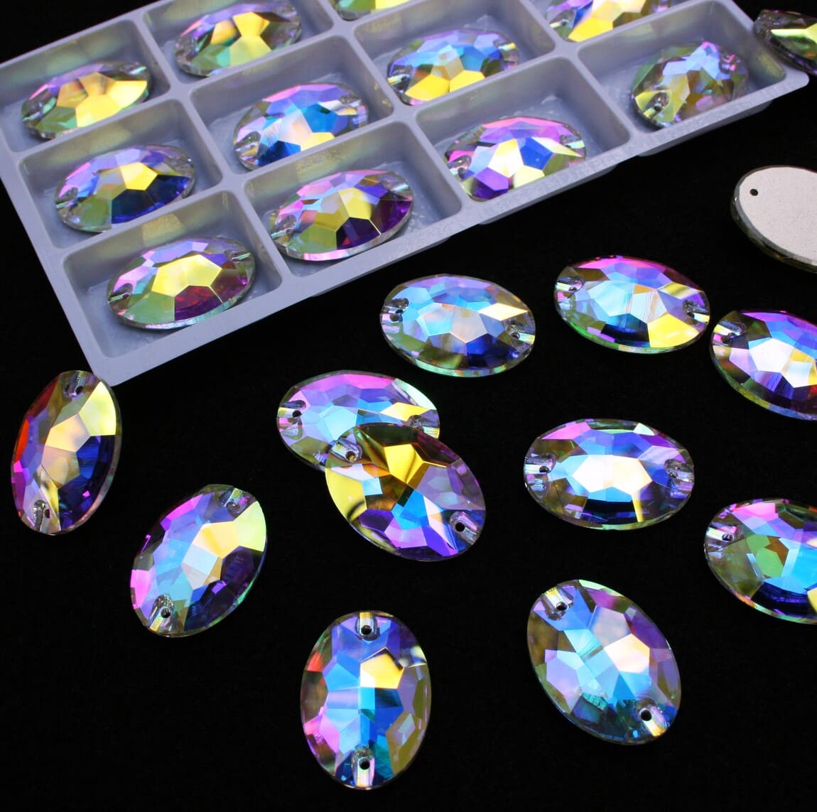 Crystal AB színű ovális alakú kristály