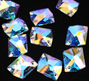 Crystal AB színű tört rombusz alakú kristály