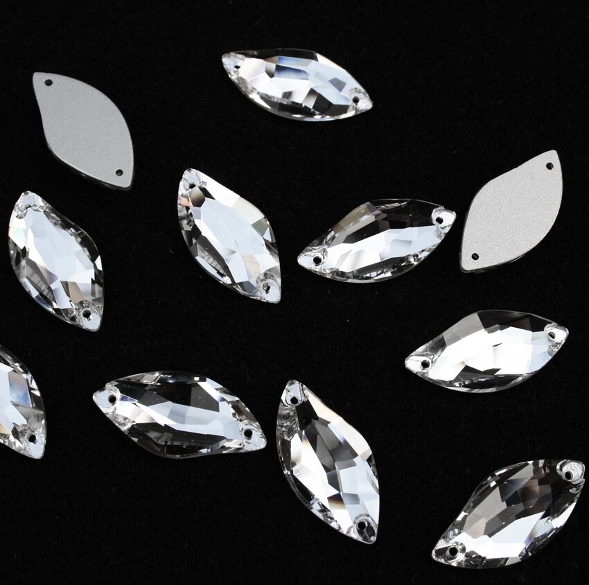 Crystal színű levél alakú kristály