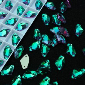 Emerald Dream színű ék alakú kristály