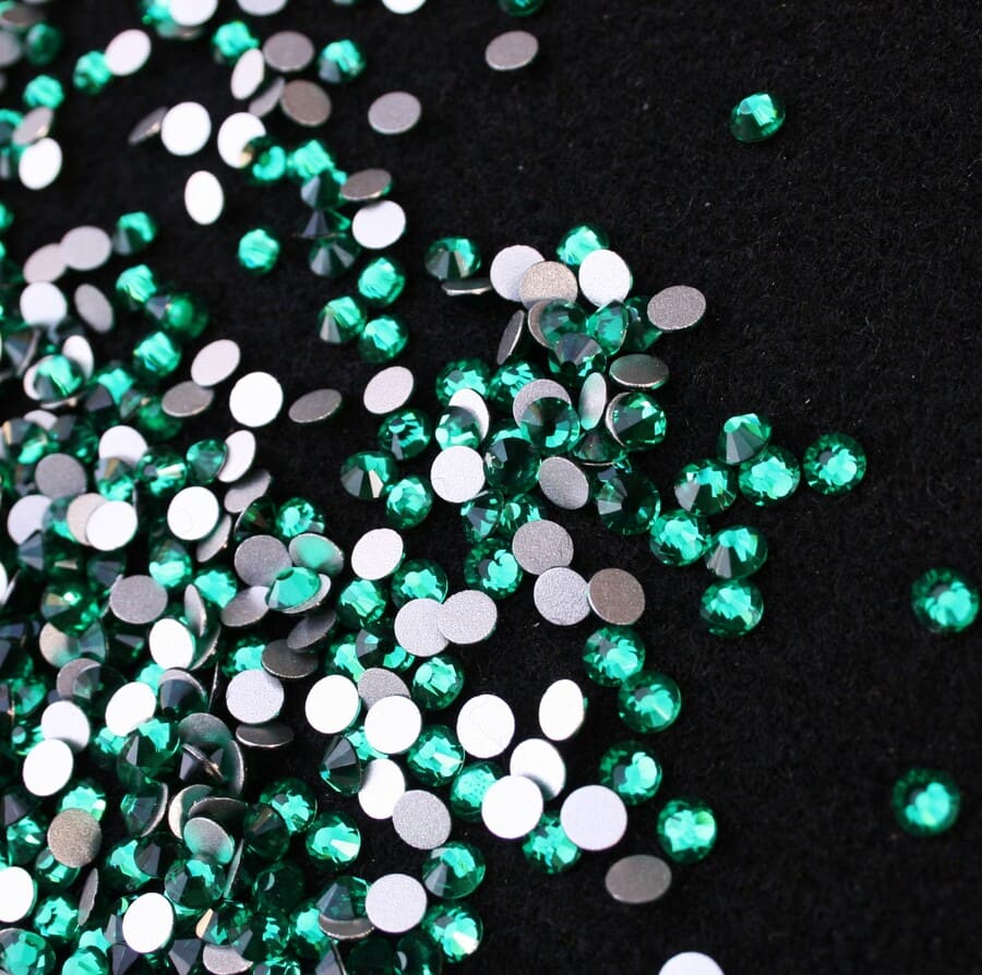 Green zircon színű ragasztható kristálykő