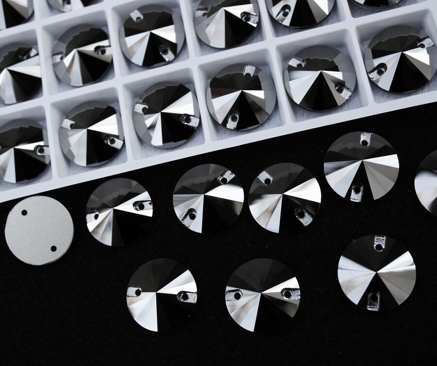 Jet Hematite színű kör alakú kristály