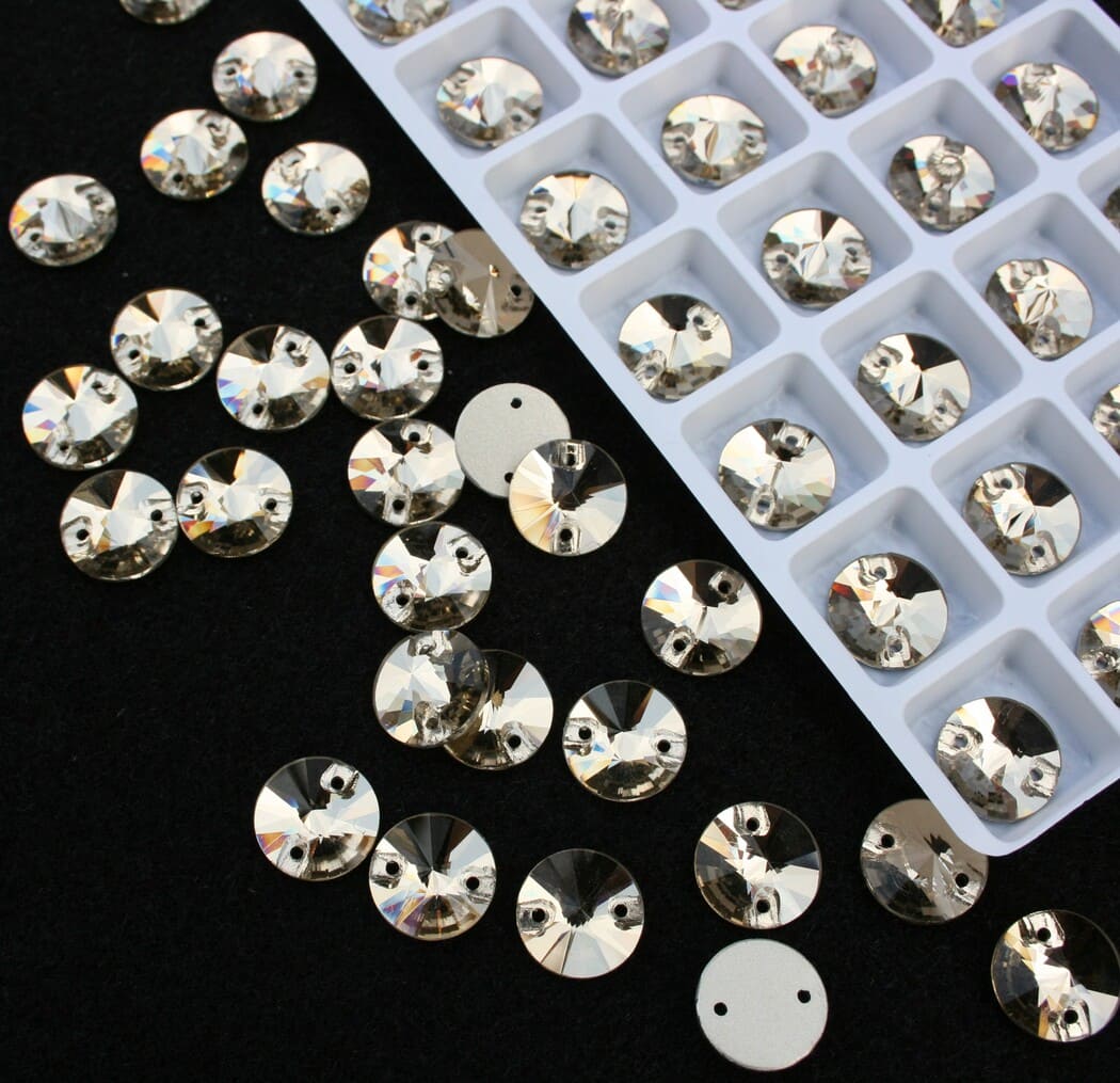 Light Coffee színű kör alakú kristály