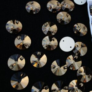 Light Colorado Topaz színű kör alakú kristály