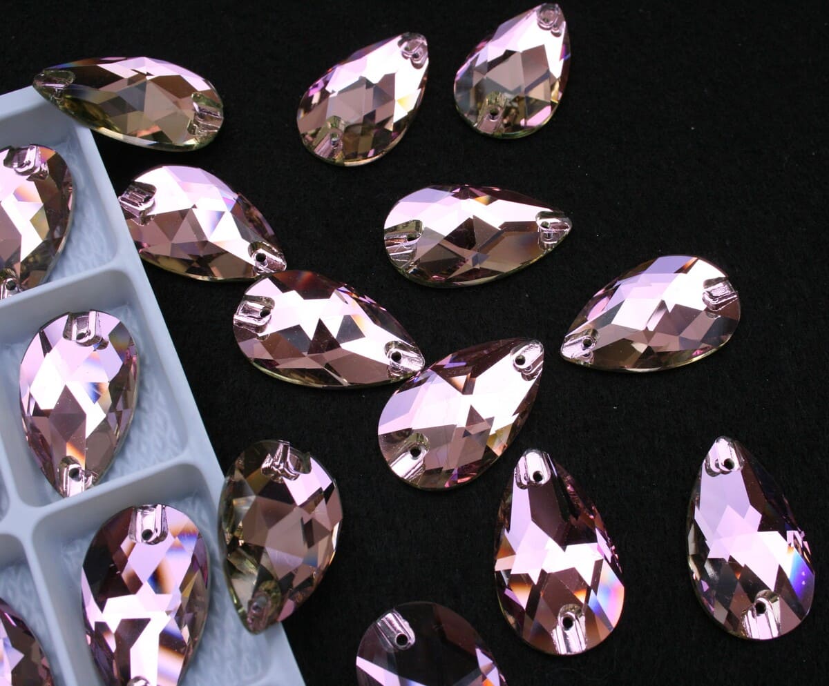 Light Rose színű csepp alakú kristály