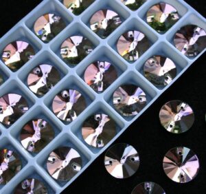 Light Rose színű varrható kristálykő