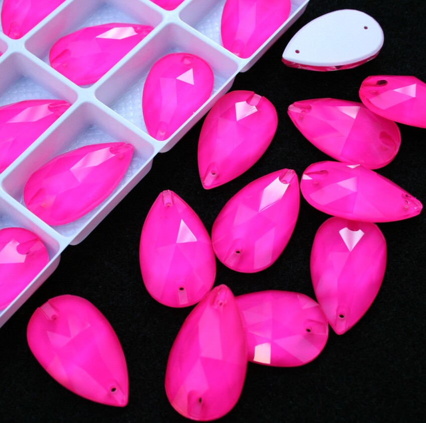 Neon Rose színű csepp alakú kristály