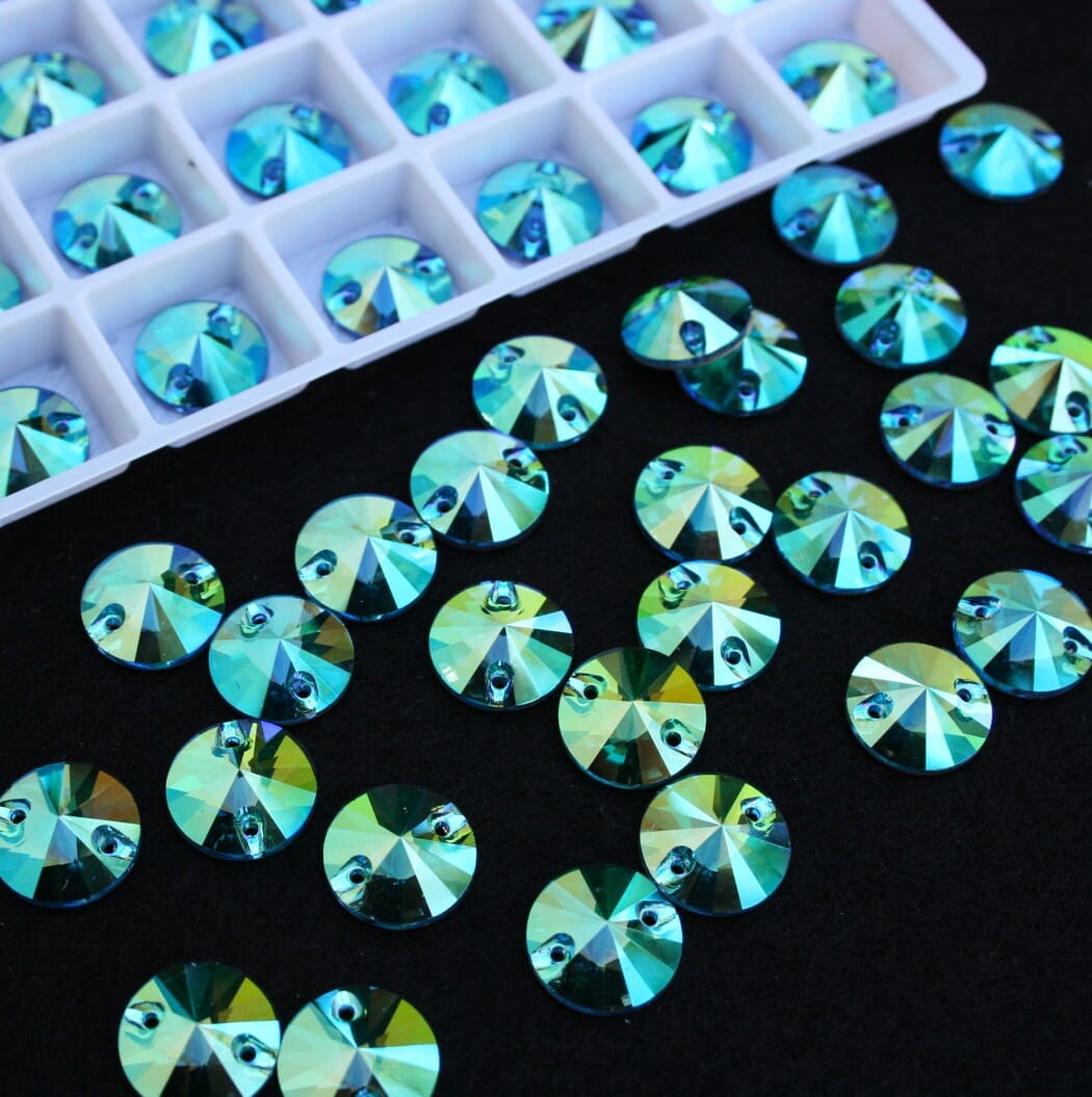 Peridot AB színű kör alakú kristály