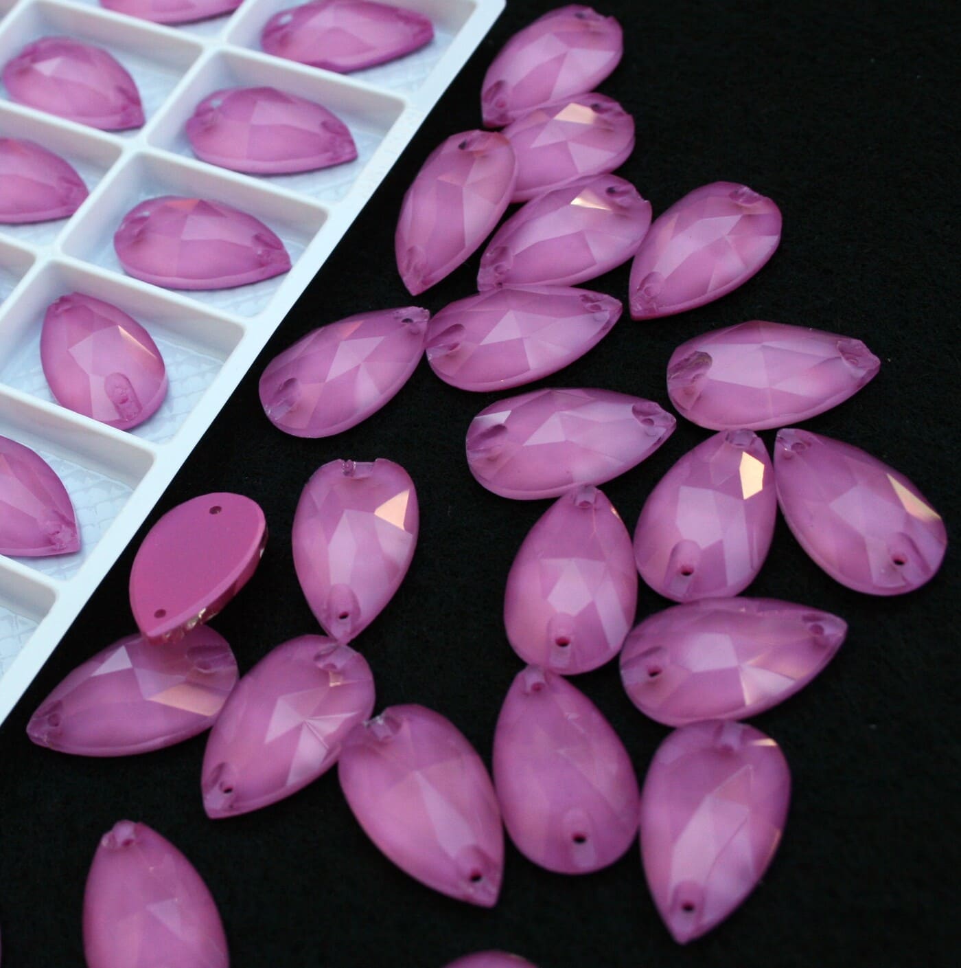 Rose Opal színű csepp alakú kristály