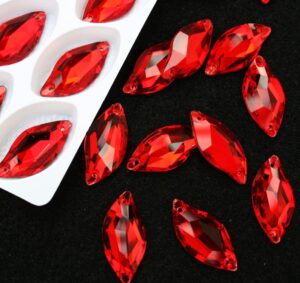 Light Siam színű levél alakú kristály