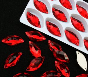 Light Siam színű levél alakú kristály