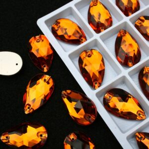 Topaz színű csepp alakú kristály