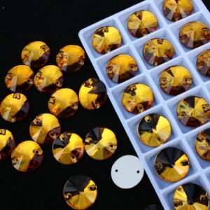 Topaz színű kör alakú kristály