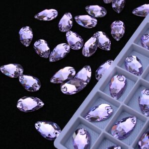 Violet színű csepp alakú kristály