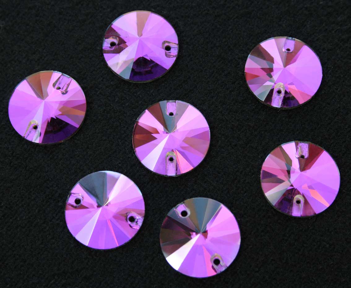 Amethyst színű kör alakú kristály