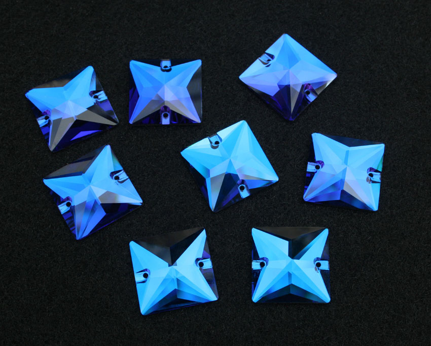 Capri Blue színű négyzet alakú kristály