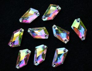 Crystal AB színű de-art alakú kristály