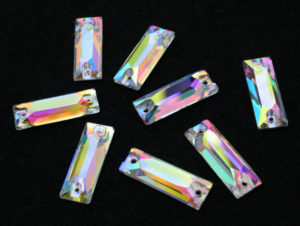 Crystal AB színű keskeny téglalap alakú kristály