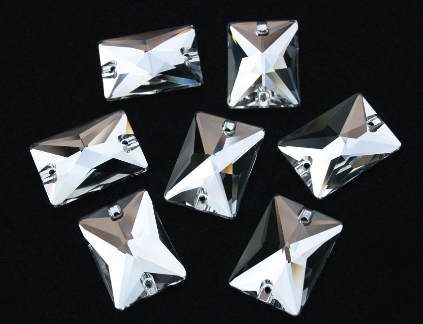 Crystal színű téglalap alakú kristály