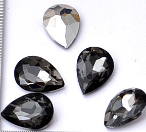 Black Diamond színű csepp alak foglalatban