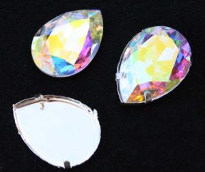 Crystal AB színű csepp alakú foglalatos kristály
