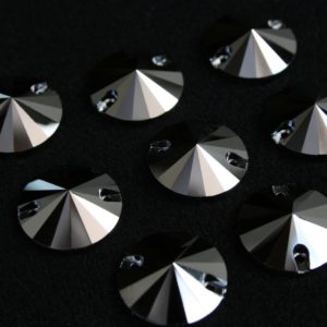 Hematite színű kör alakú kristály