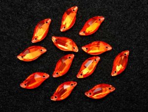 Hyacinth színű levél alakú kristály