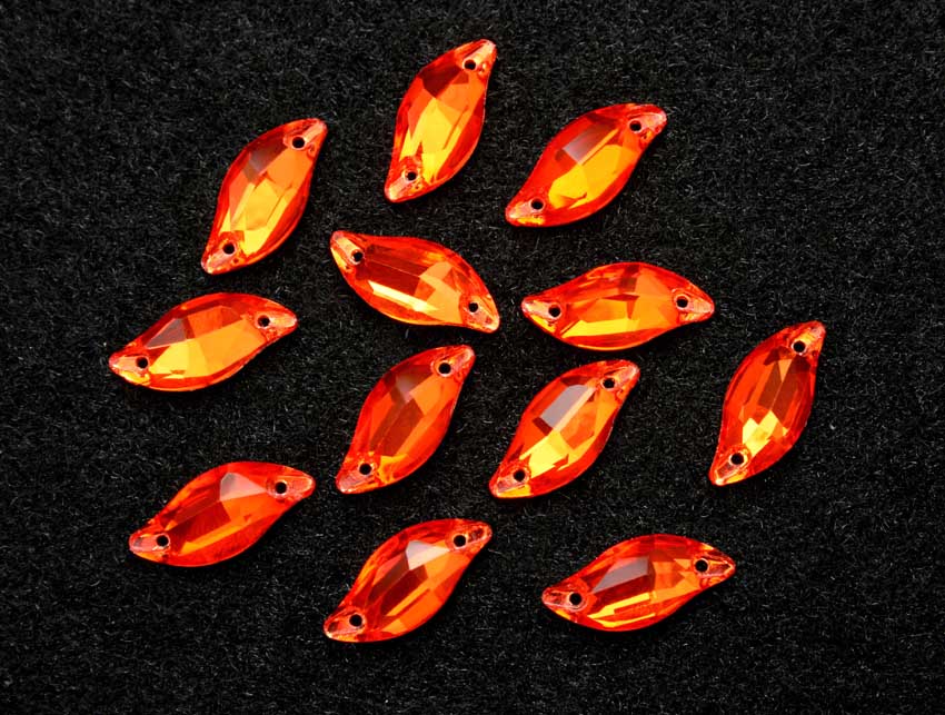 Hyacinth színű levél alakú kristály