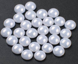 Ezüstszürke kerámia félgyöngy