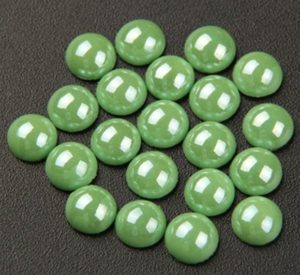 Világoszöld kerámia félgyöngy