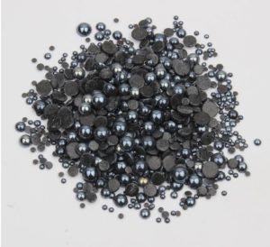 Éjfekete kerámia félgyöngy