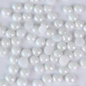 Fehér kerámia félgyöngy