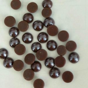 Sötétbarna kerámia félgyöngy