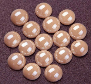 Mogyoróbarna kerámia félgyöngy