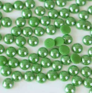 Zöld kerámia félgyöngy