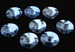 Light Azore színű kör alakú kristály