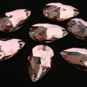 Light Smoked Topaz színű csepp alakú kristály