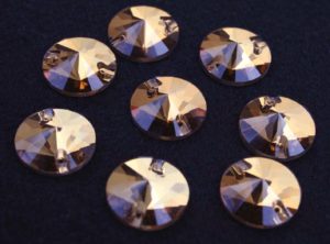 Light Smoked Topaz színű kör alakú kristály