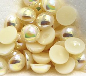 Sárgásbézs AB műanyag félgyöngy