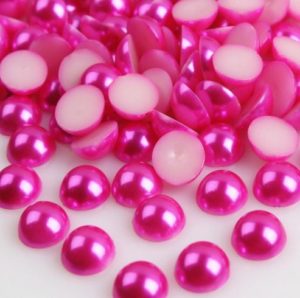 Sötétpink műanyag félgyöngy