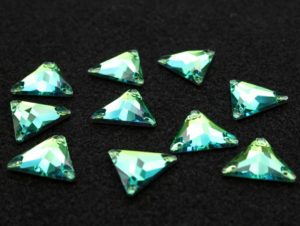 Peridot Dream színű háromszög alakú kristály - Kristály Kuckó Peridot Dream színű háromszög alakú kristály