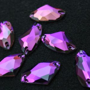 Purple Velvet színű ék alakú kristály