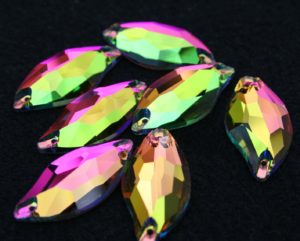 Rainbow színű levél alakú kristály