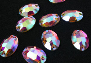 Rose AB színű ovális alakú kristály